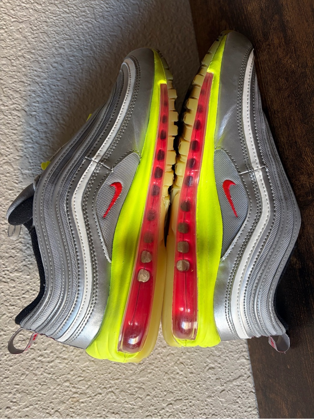 Nike Big Kids 7Y / Men’s 7 / Women’s 8.5 Air Max 97 RFT GS Silver Volt Red